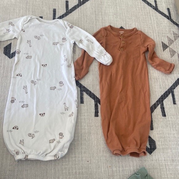 Two Carter’s gowns - Picture 1 of 3